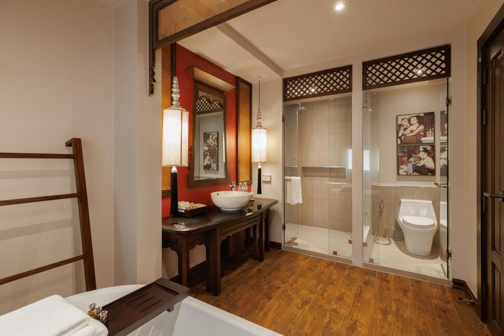 Akira Thaphae Hotel Chiang Mai Exteriör bild