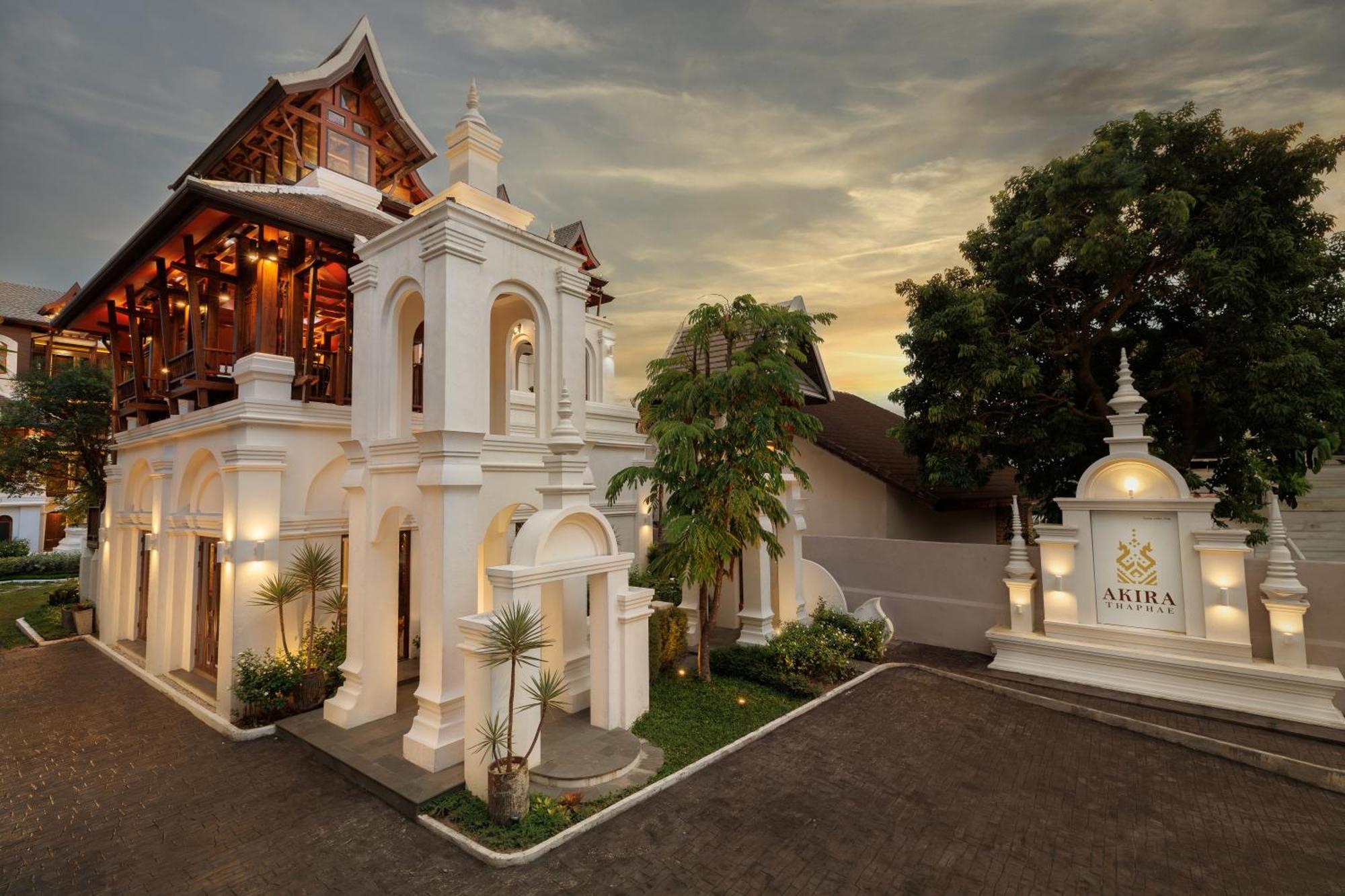 Akira Thaphae Hotel Chiang Mai Exteriör bild