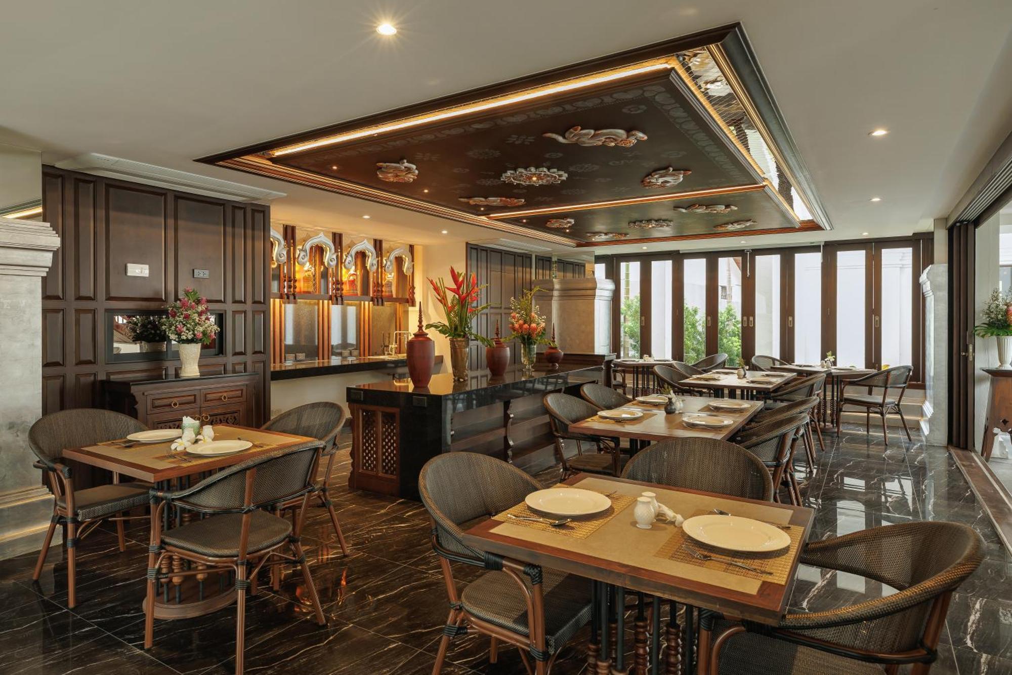Akira Thaphae Hotel Chiang Mai Exteriör bild